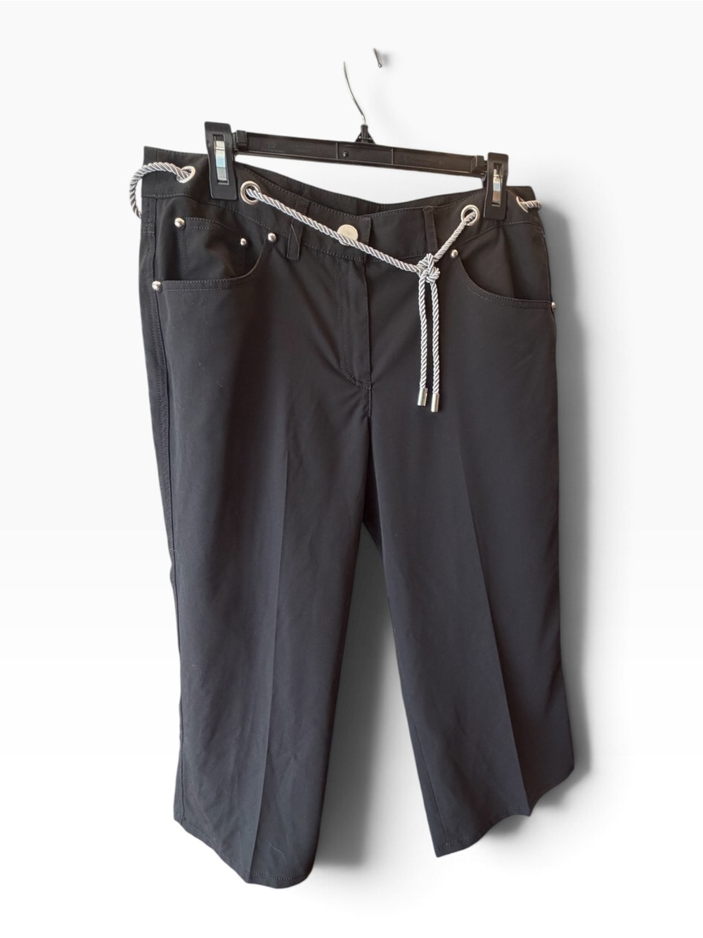 NWT Larry Levine Black Stretch Capri Pants Rope Belt Size 12